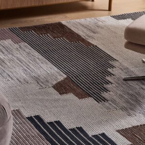 Hand Woven Scandinavian Geometric Pattern Wool Rug