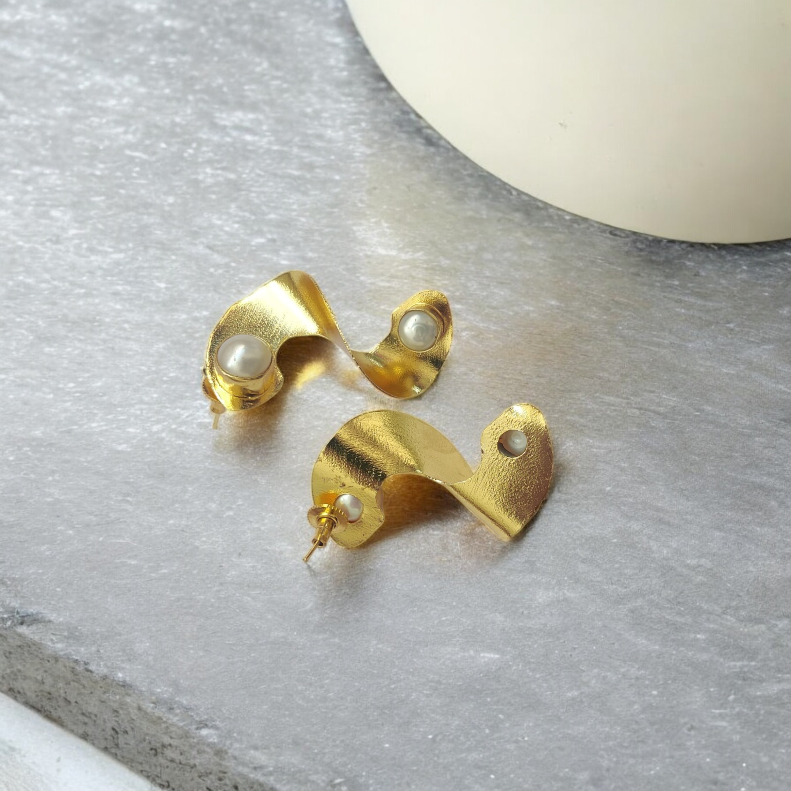 Modern Baroque Pearl Earrings – Handmade Curved Design Earrings for Minimalist Luxe Look